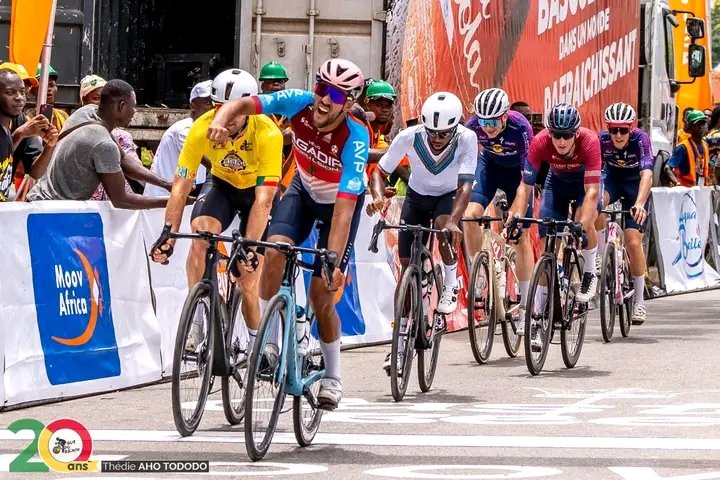 Le Marocain Sabbahi El Houcaine s’impose, Reinardt conserve le jaune